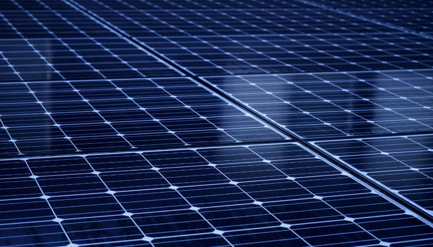 Surplus solaire : pourquoi le profil de consommation compte plus que la seule capacité de stockage ?